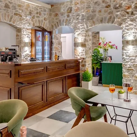 Апартаменты The Nestorian Syros