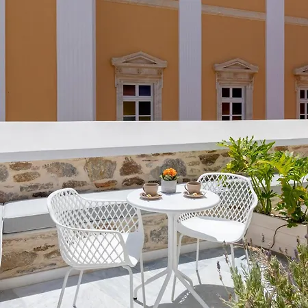 The Nestorian House Apartment Ermoupoli