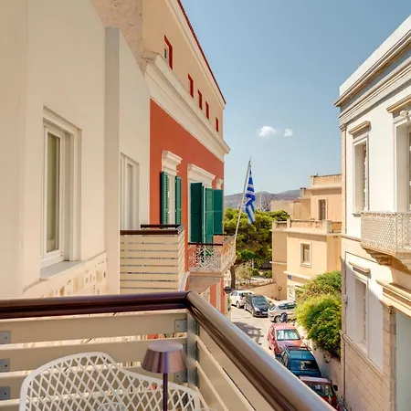 The Nestorian Syros Апартаменты