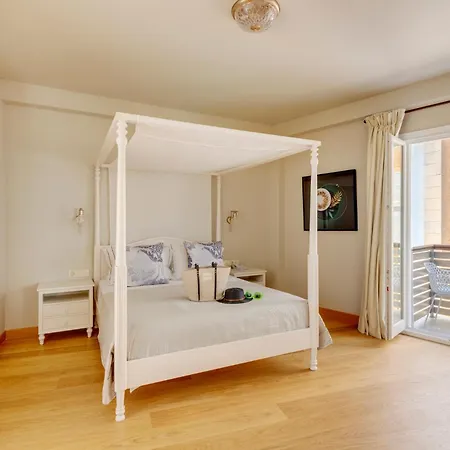 The Nestorian House Apartment *