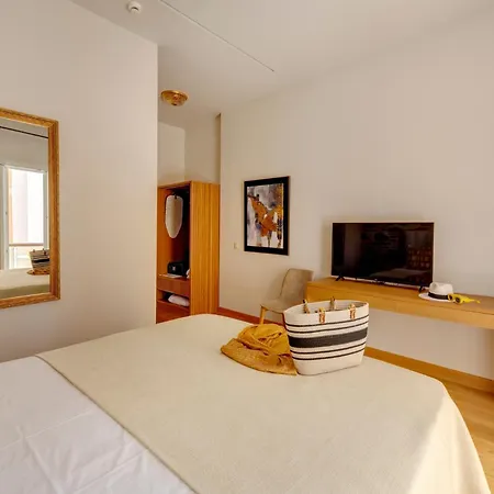 Apartment The Nestorian House