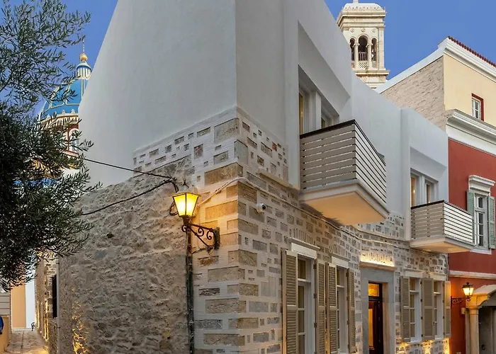 The Nestorian House Апартаменты Эрмуполис