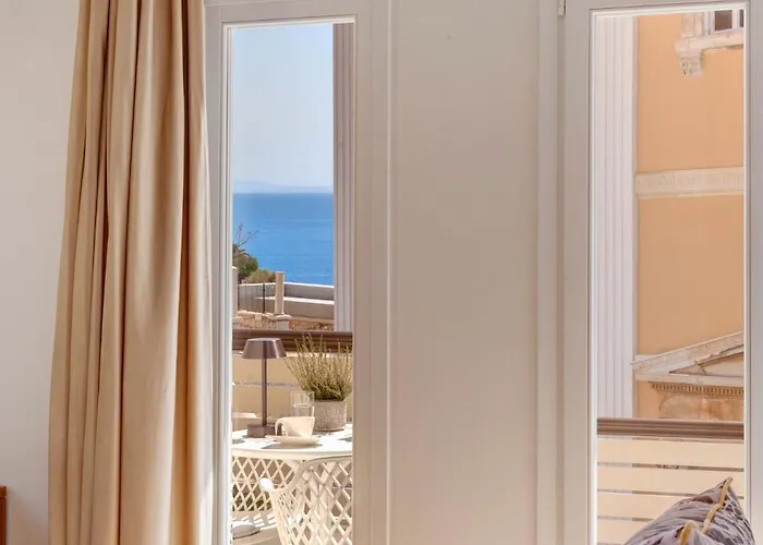 Апартаменты The Nestorian House *