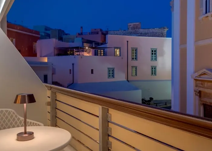 Апартаменты The Nestorian House Эрмуполис