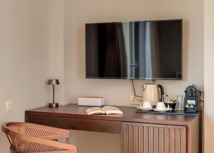 The Nestorian House *