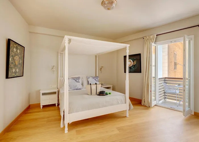 The Nestorian House Апартаменты *