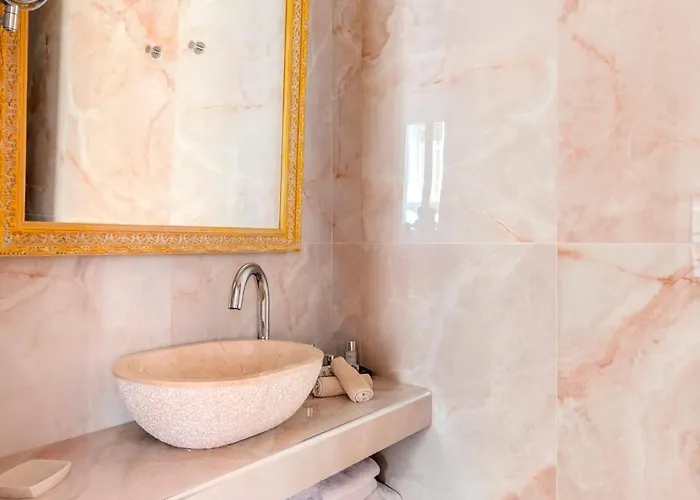 The Nestorian House *