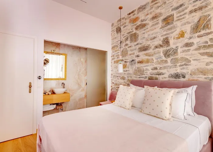 Апартаменты The Nestorian House