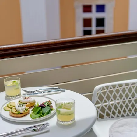 The Nestorian House Hermópolis