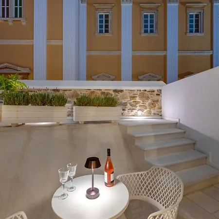 The Nestorian House Apartmán Ermupoli