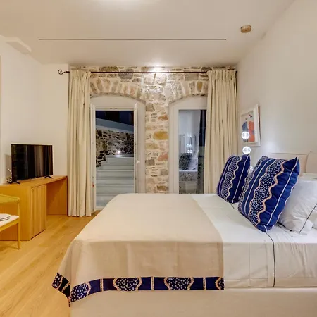 The Nestorian House * Ermoupoli