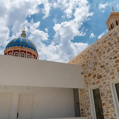 The Nestorian Syros
