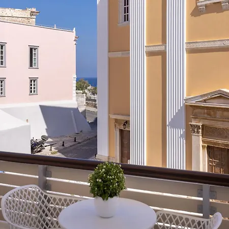 The Nestorian Syros